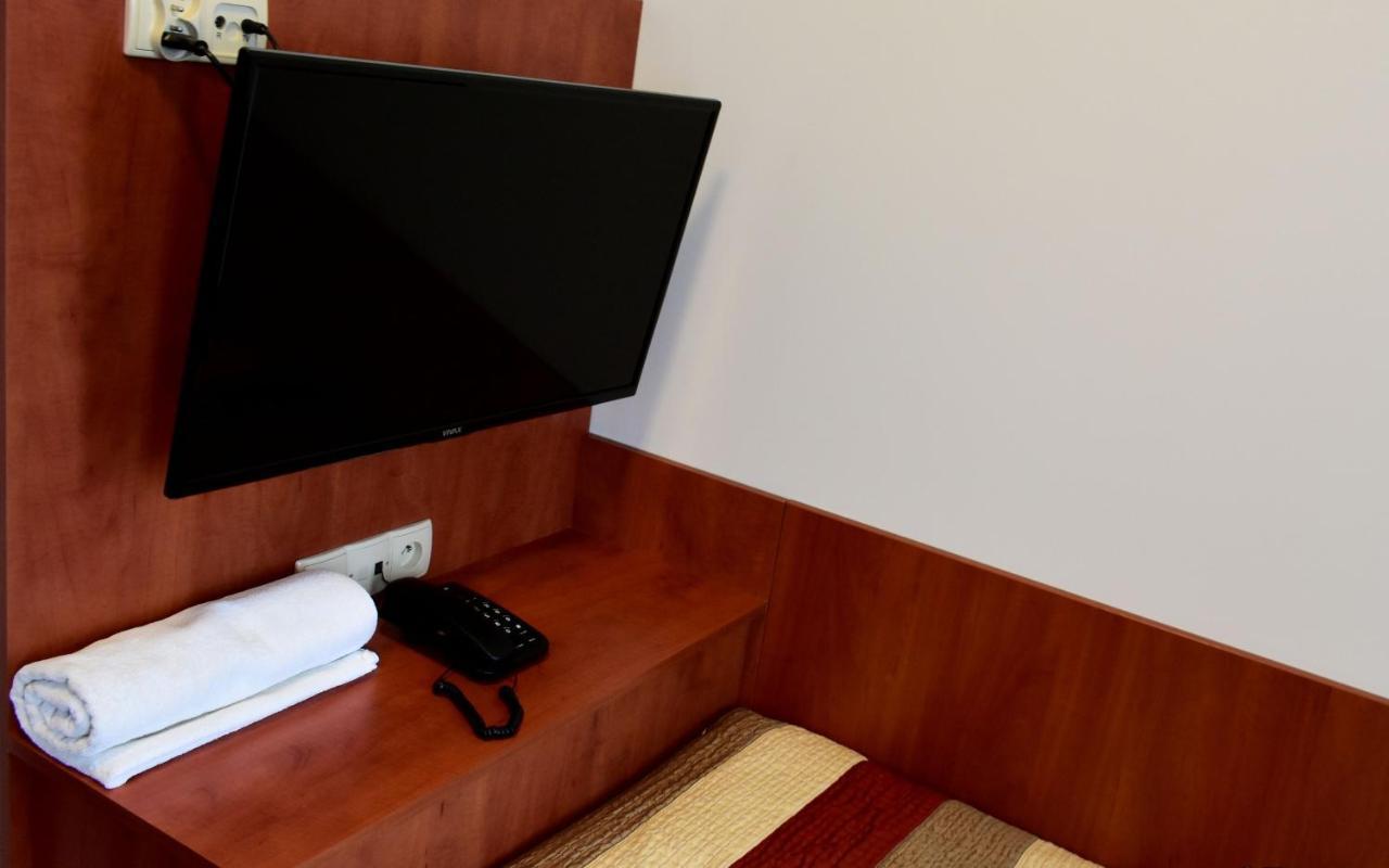 Hotel Zlote Deby Varsó Kültér fotó