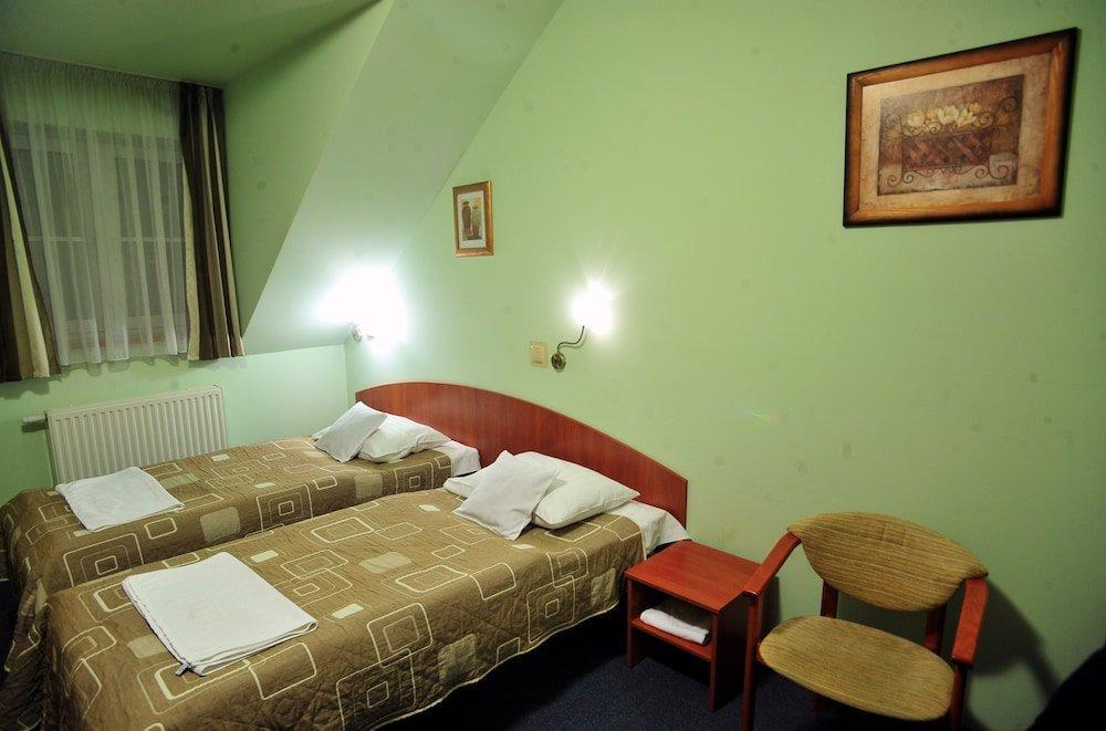 Hotel Zlote Deby Varsó Kültér fotó