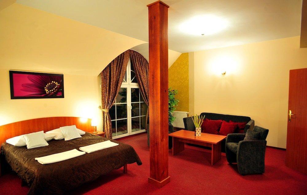 Hotel Zlote Deby Varsó Kültér fotó