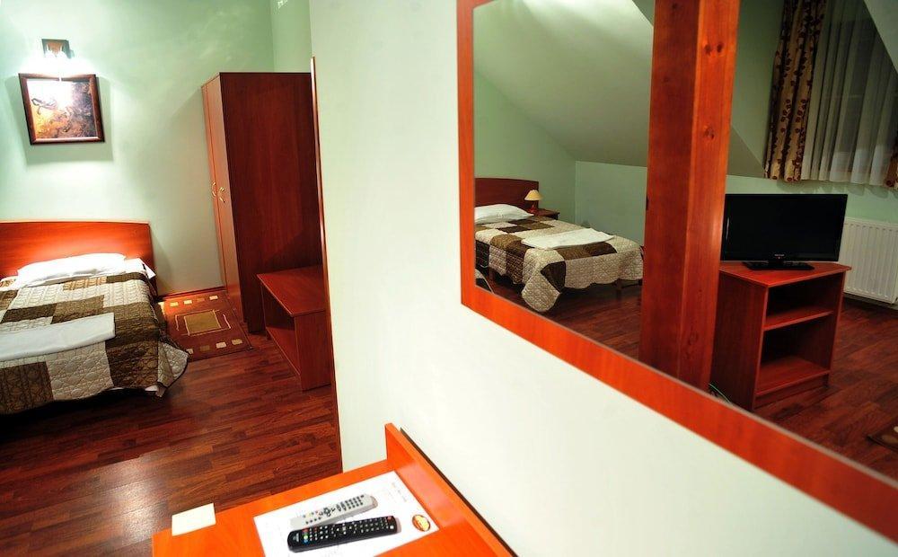 Hotel Zlote Deby Varsó Kültér fotó